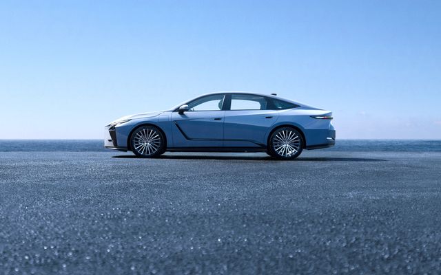 Models / Discover the Global World of Lexus