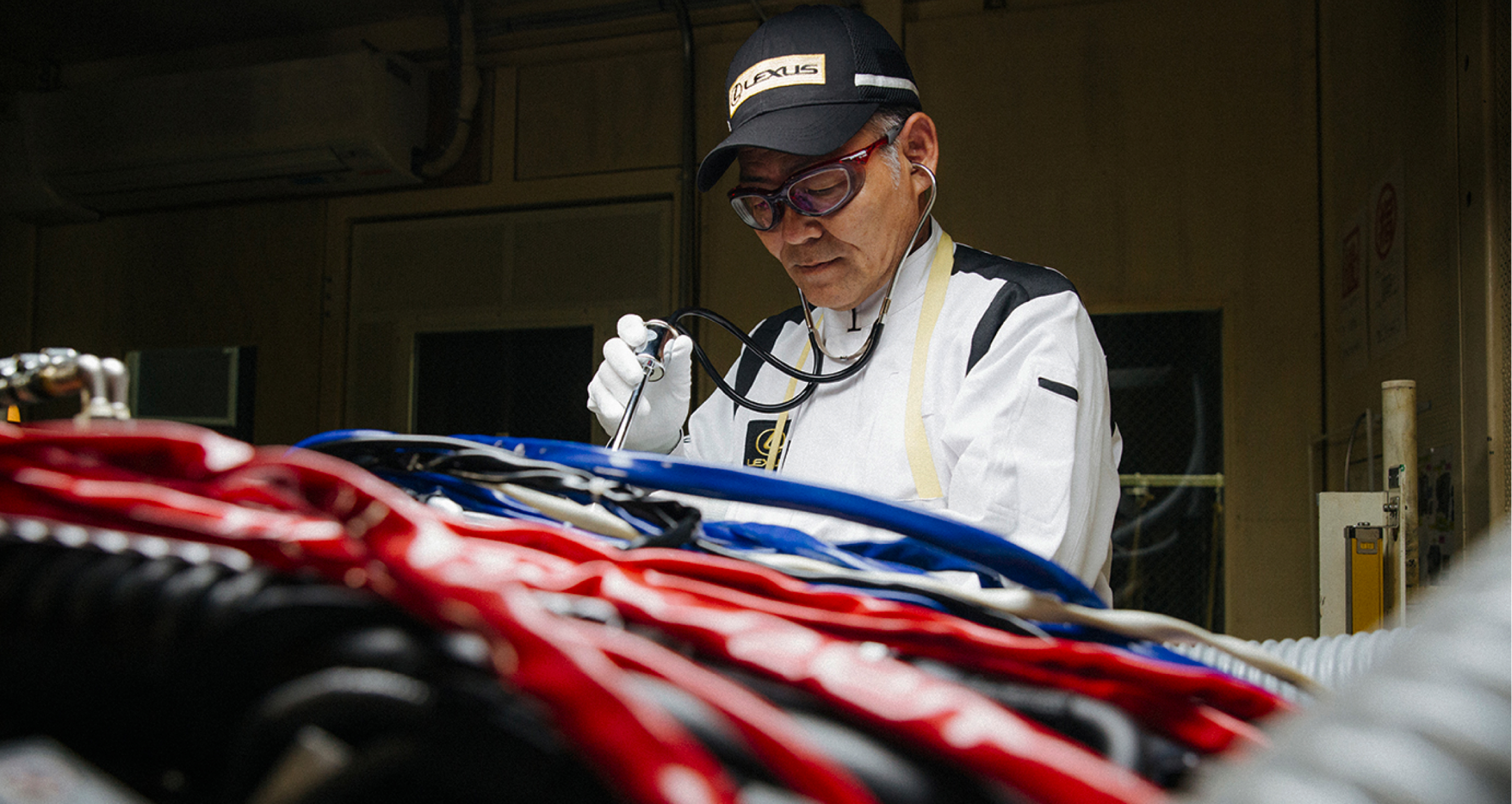 Takumi. The 60,000 Hour Story of Human Craft / Discover the Global